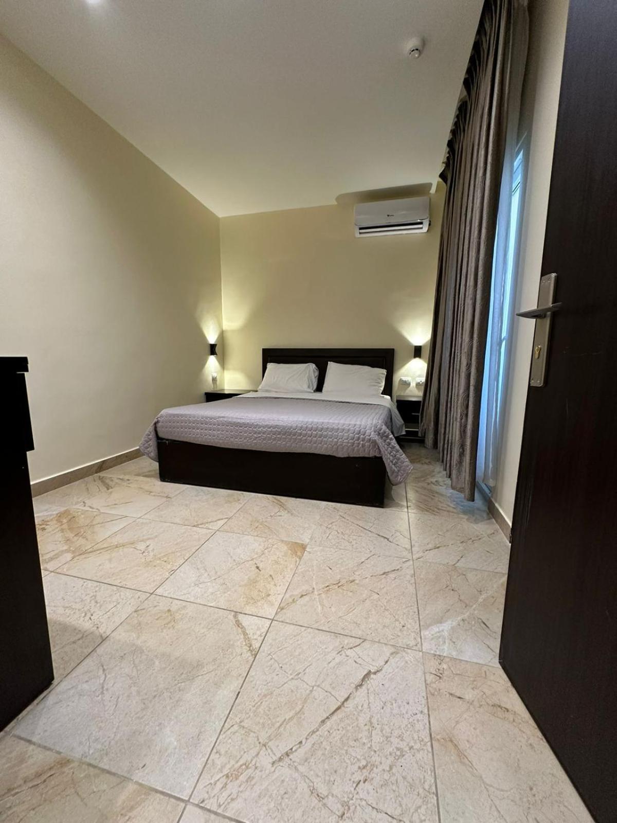 Rumman Hotel Мадаба Екстериор снимка