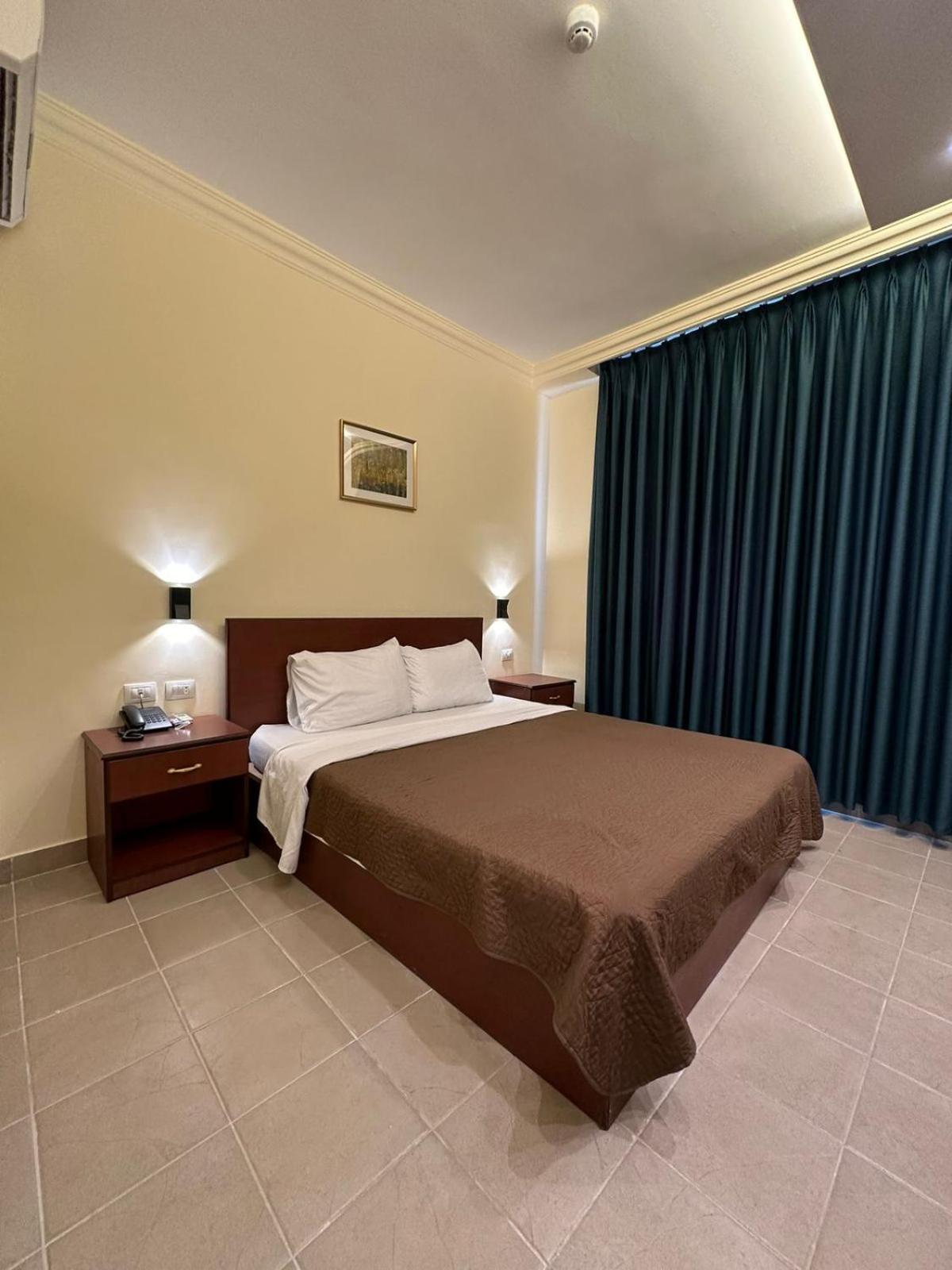 Rumman Hotel Мадаба Екстериор снимка